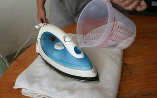 How to descale your iron: inside and outside cleaners