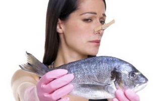 How to get rid of the smell of fish on hands, clothes, in an apartment