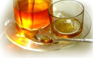 Honey water on an empty stomach: benefits and harms, pros and cons