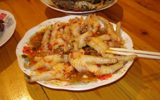 Why are chicken feet useful and how to cook them deliciously