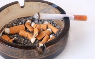 How to remove cigarette smell from clothes