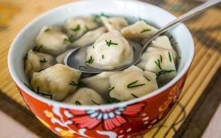 Is it possible for a nursing mother to have dumplings in the first month