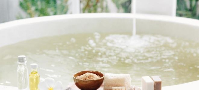 Hot bath: benefits and harms for men, women, with colds